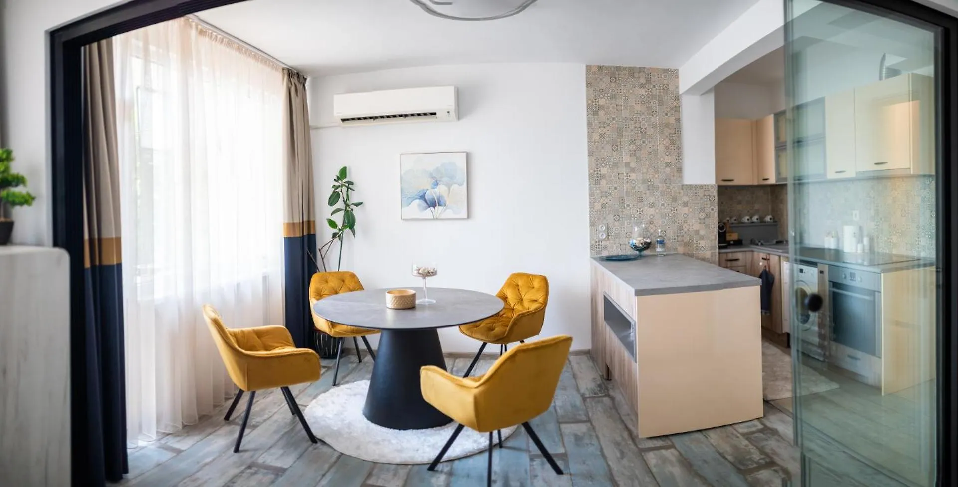 A&K Cozy Art Studio 2 Varna